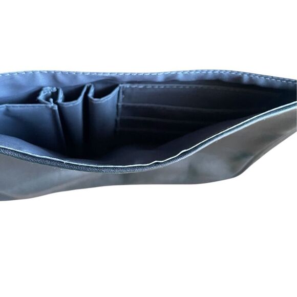 Kenneth Cole Reaction Laptop/ Tablet/ Flapover Messenger Bag Brown - Picture 4 of 15